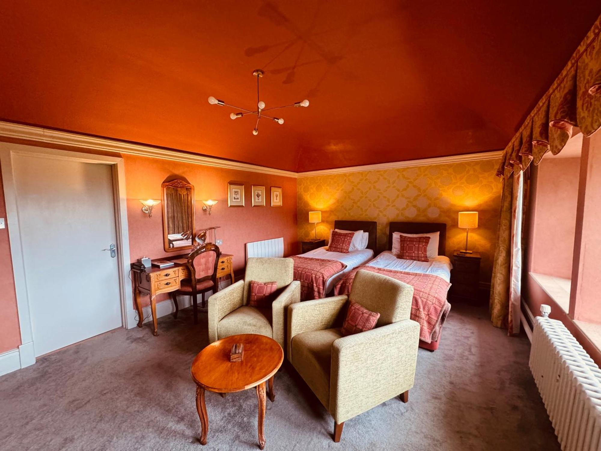 The Falcondale Hotel&Restaurant Lampeter Esterno foto
